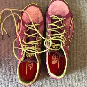 The north face tennis shoes size 8 lightly worn